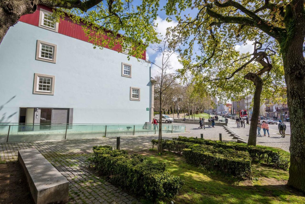 Blue House Porto Apartments - Parking Exterior foto